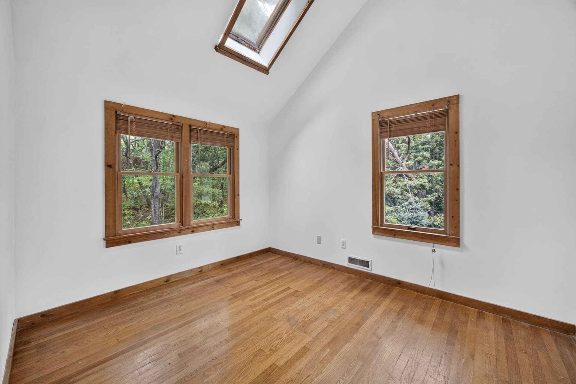 Condominium at 10 Seashore Park Drive, Provincetown MA 02657, photo 17 of 32