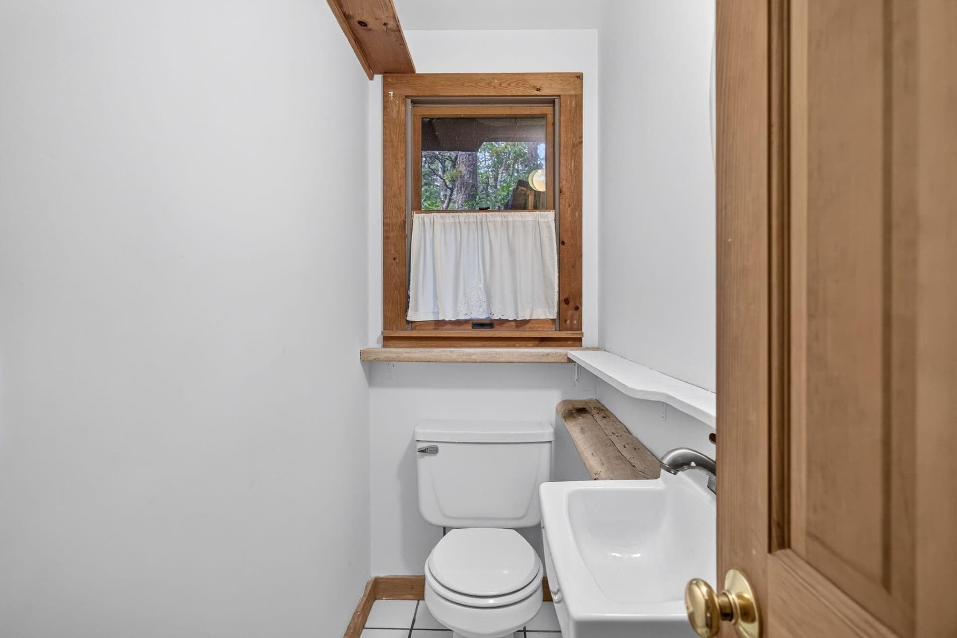Condominium at 10 Seashore Park Drive, Provincetown MA 02657, photo 11 of 32