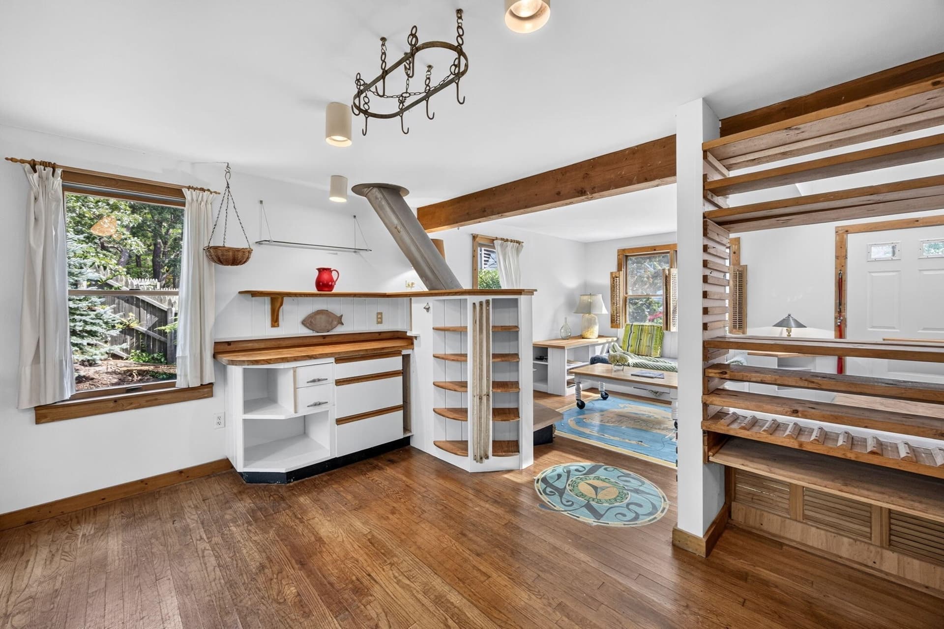 Condominium at 10 Seashore Park Drive, Provincetown MA 02657, photo 8 of 32