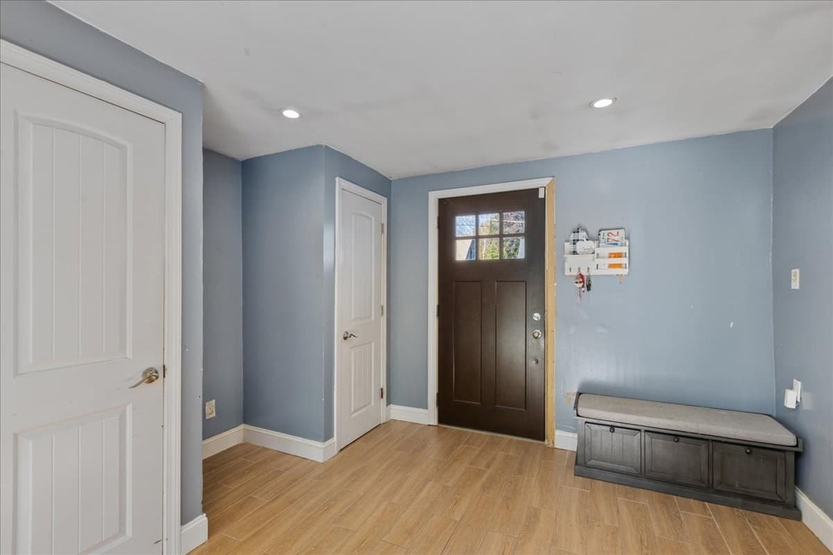 Single Family Residence at 53 Seventeenth St, Lowell MA 01850, photo 17 of 24
