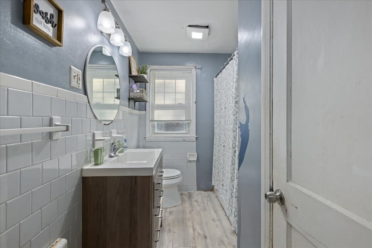 Single Family Residence at 53 Seventeenth St, Lowell MA 01850, photo 11 of 24