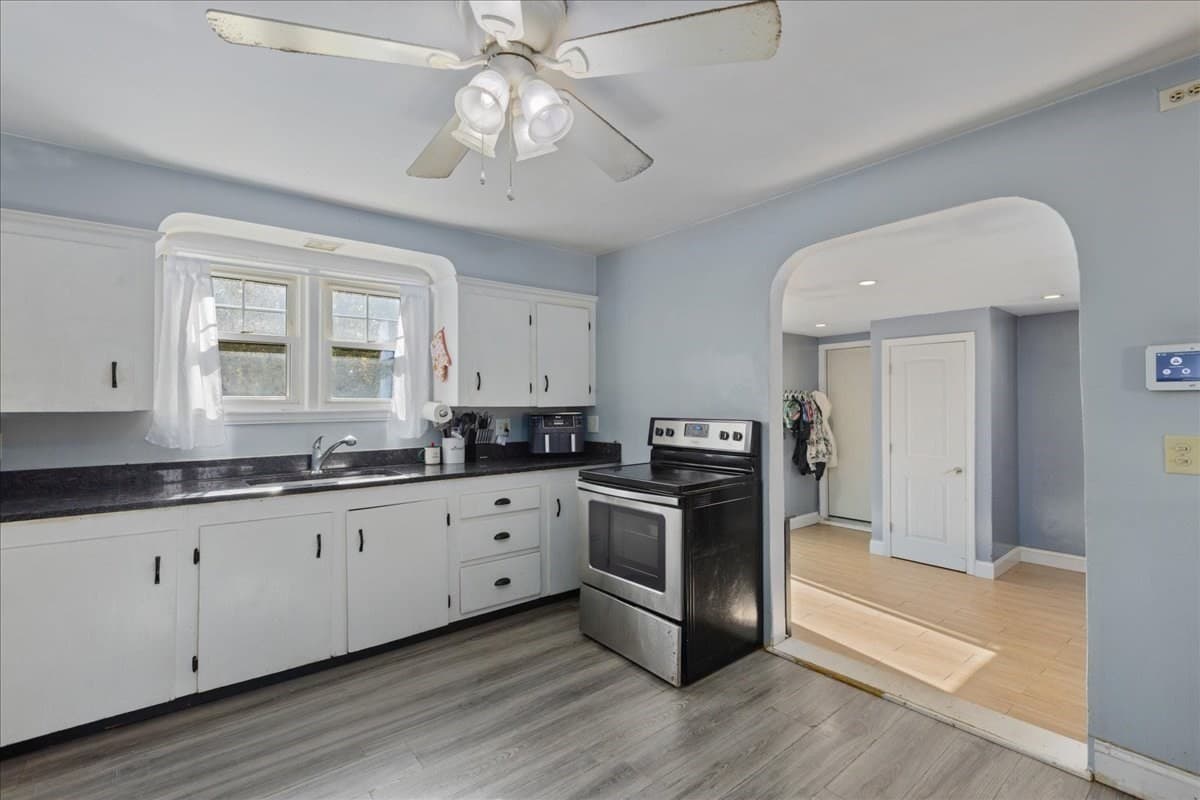 Single Family Residence at 53 Seventeenth St, Lowell MA 01850, photo 4 of 24
