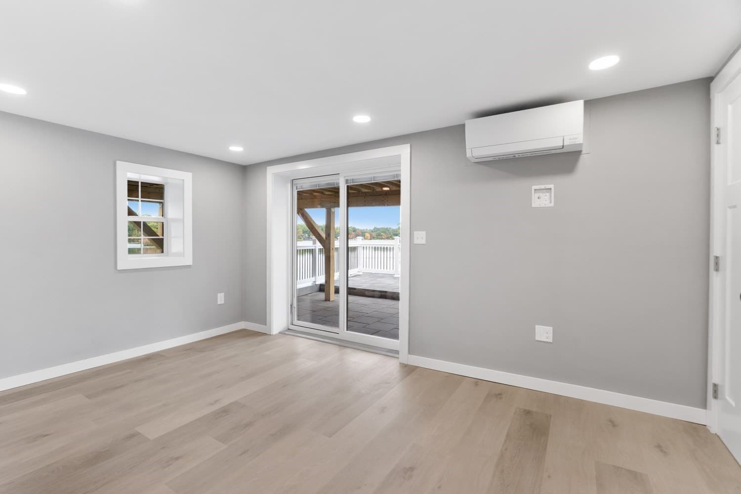 Single Family Residence at 10 Shore Drive, Wrentham MA 02093, photo 20 of 41