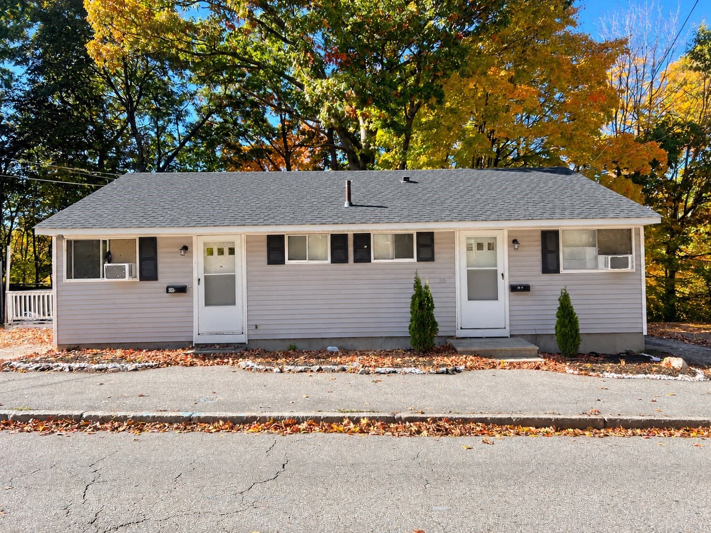 50 Commonwealth Ave, Worcester MA 01604