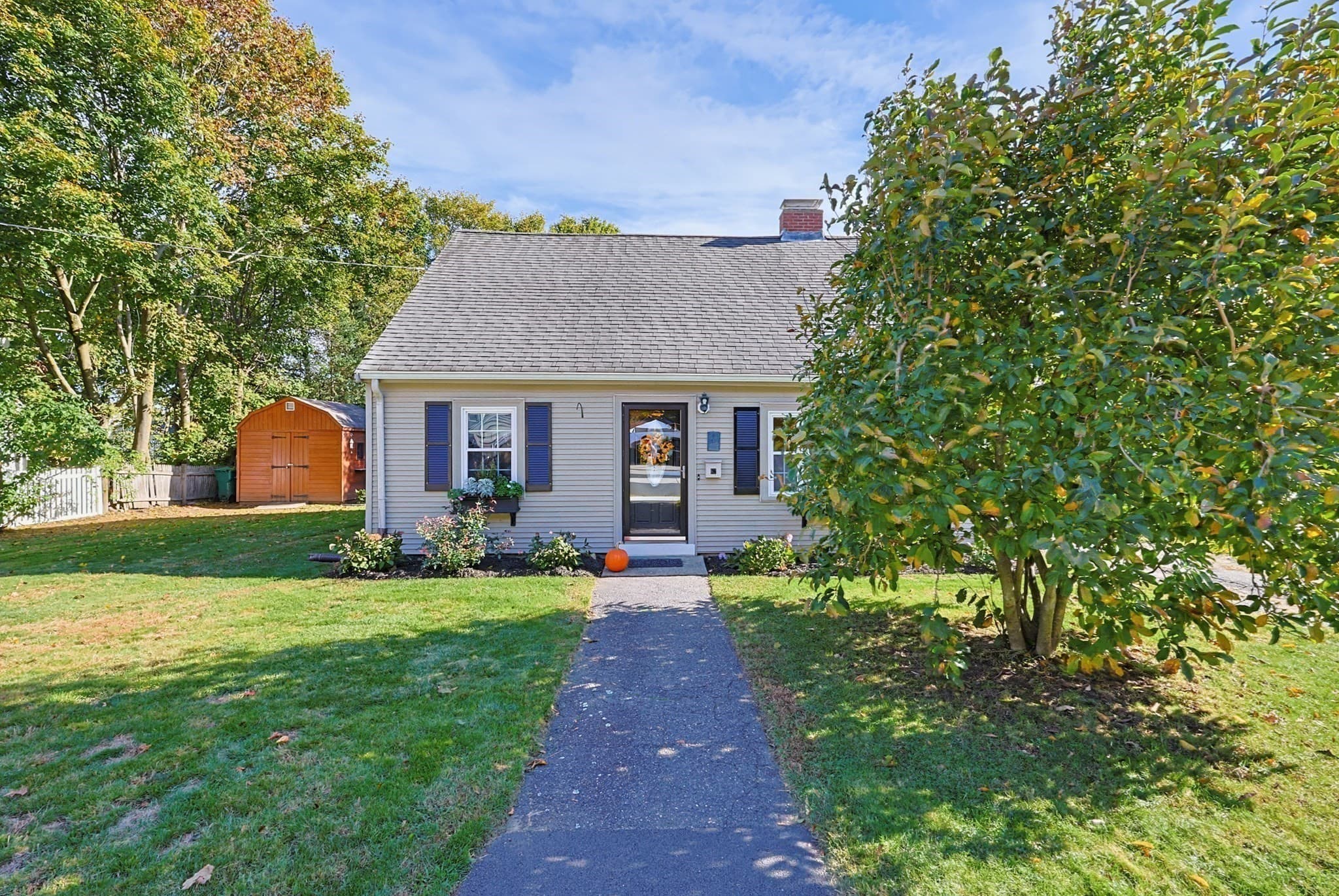 62 Alandale Pkwy, Norwood MA 02062