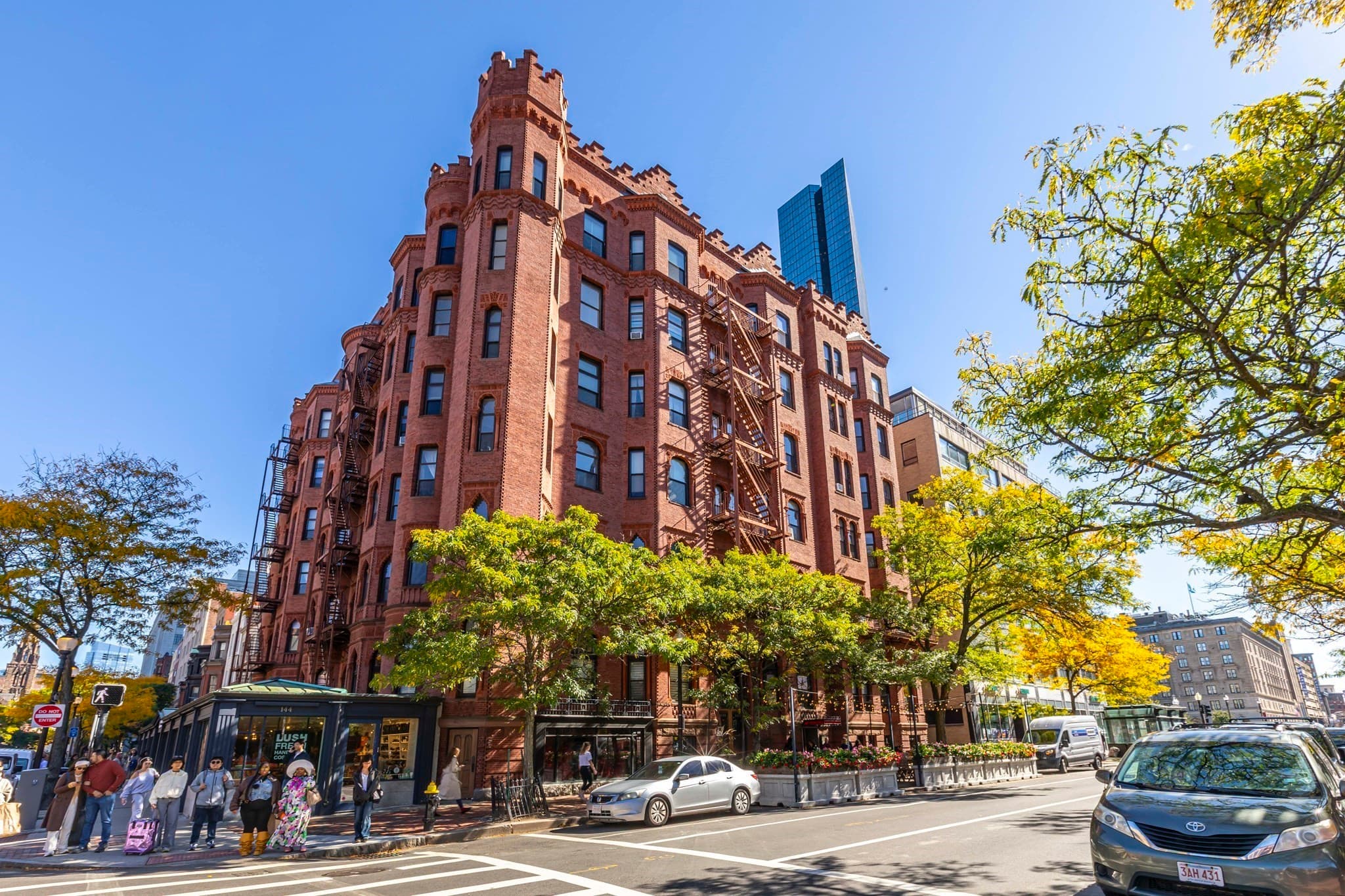 Condominium at 271 Dartmouth St. # 2L, Boston MA 02116, photo 12 of 19