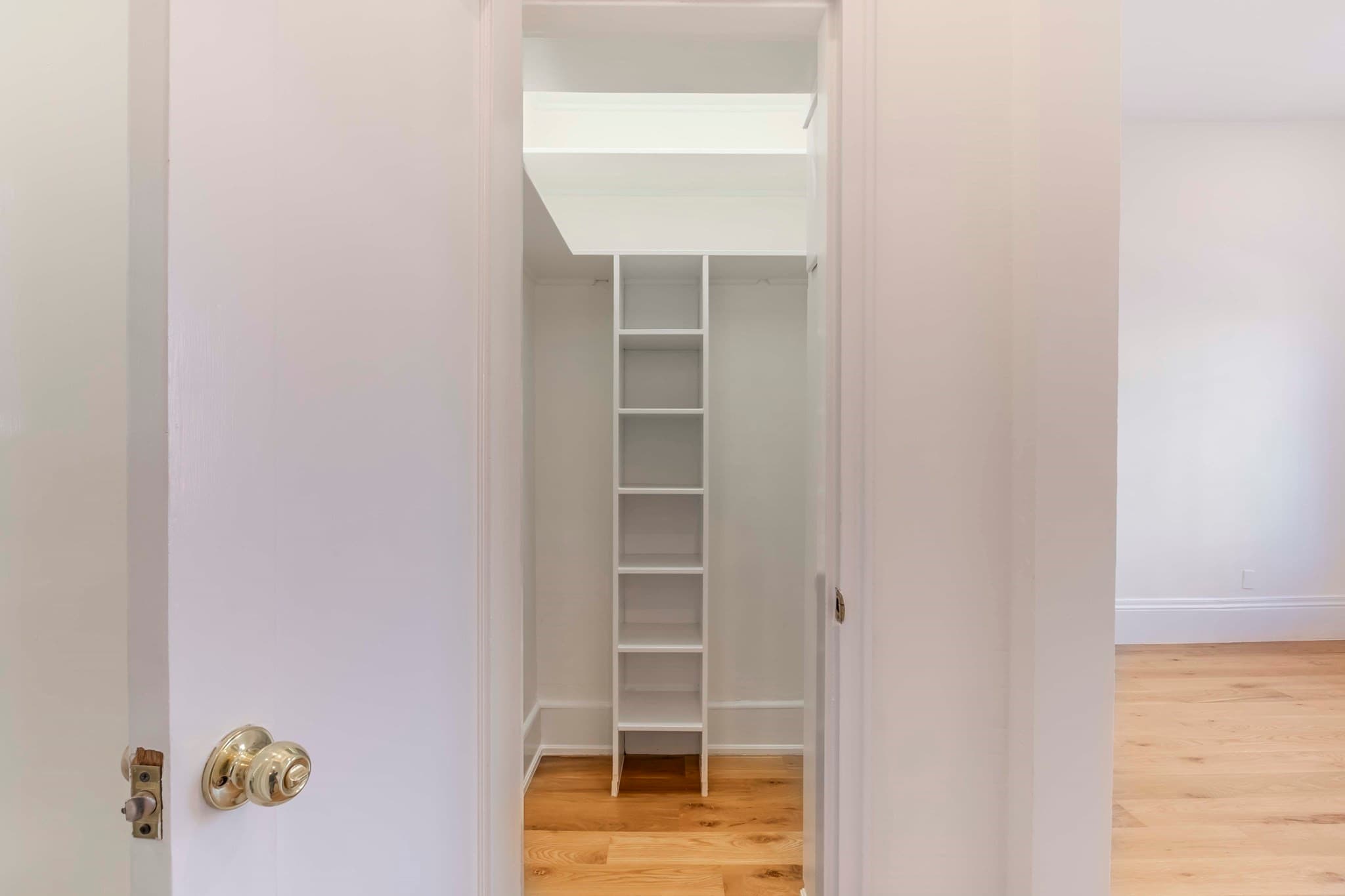 Condominium at 271 Dartmouth St. # 2L, Boston MA 02116, photo 9 of 19