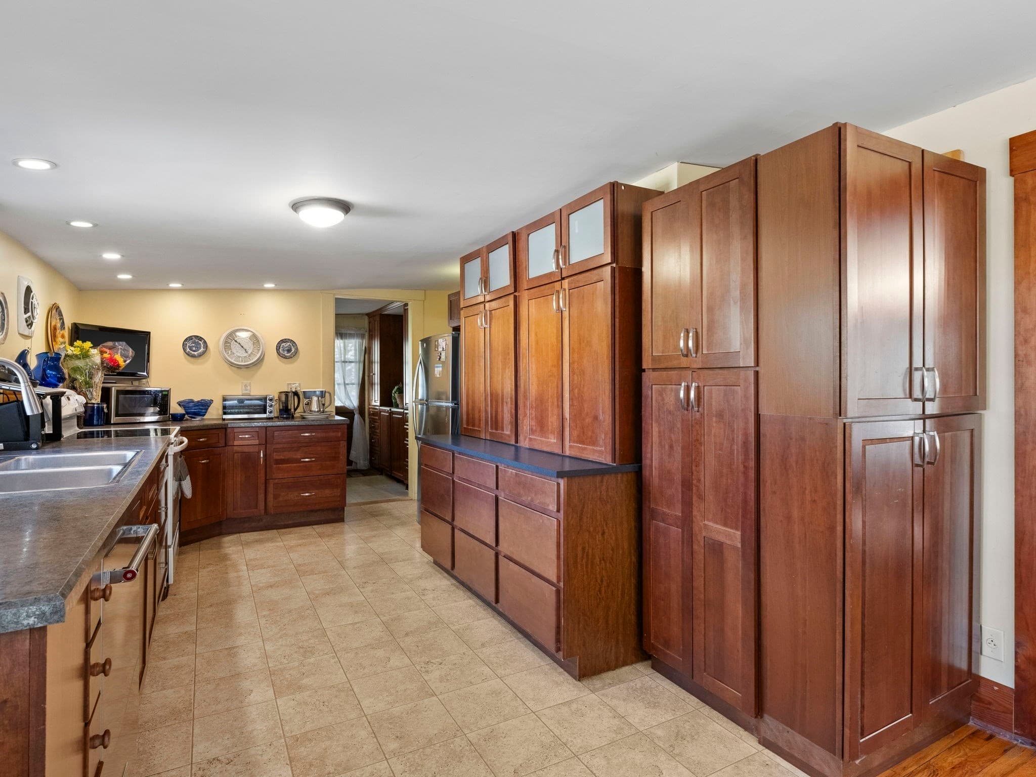 Single Family Residence at 7 Shepley St, Groton MA 01450, photo 17 of 41