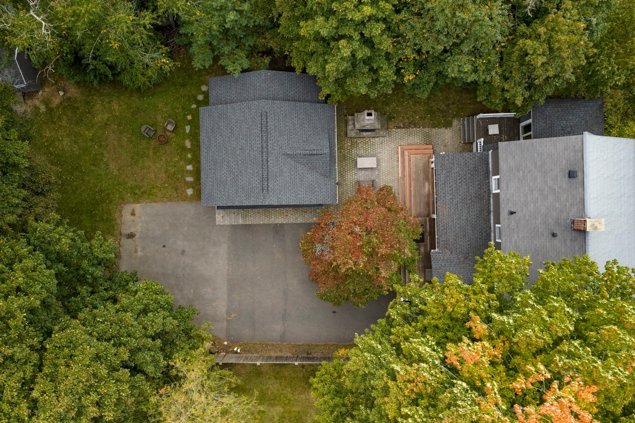 Single Family Residence at 289 County Way Ext, Beverly MA 01915, photo 2 of 41
