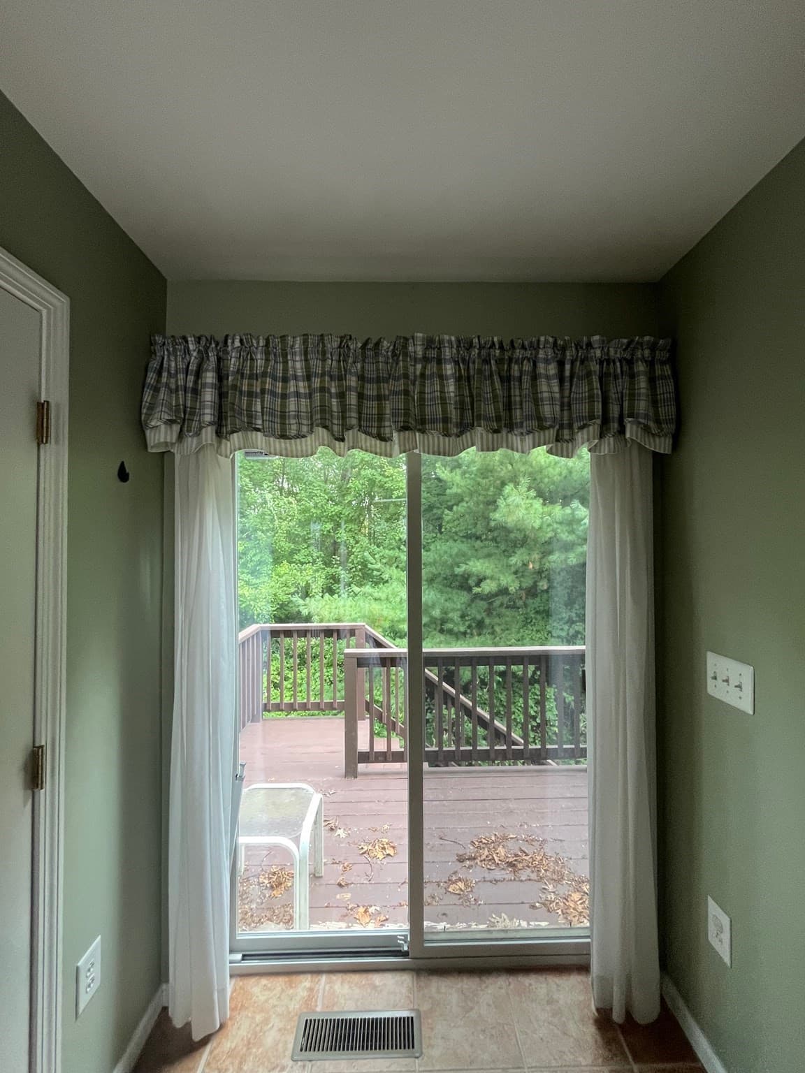 Condominium at 111 Beach Rd # 20, Salisbury MA 01952, photo 4 of 20