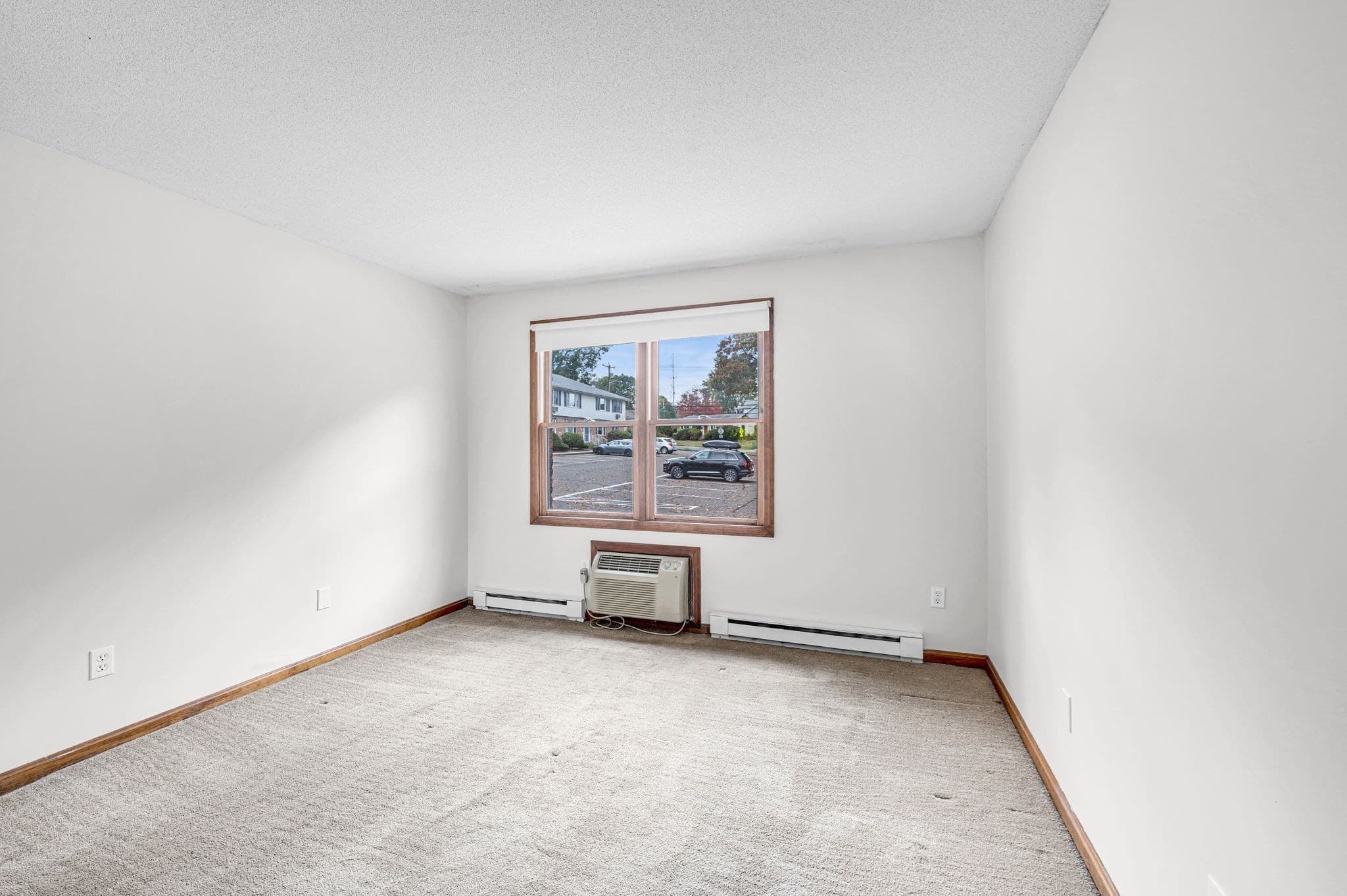 Condominium at 149 Dale St # R, Chicopee MA 01020, photo 19 of 29