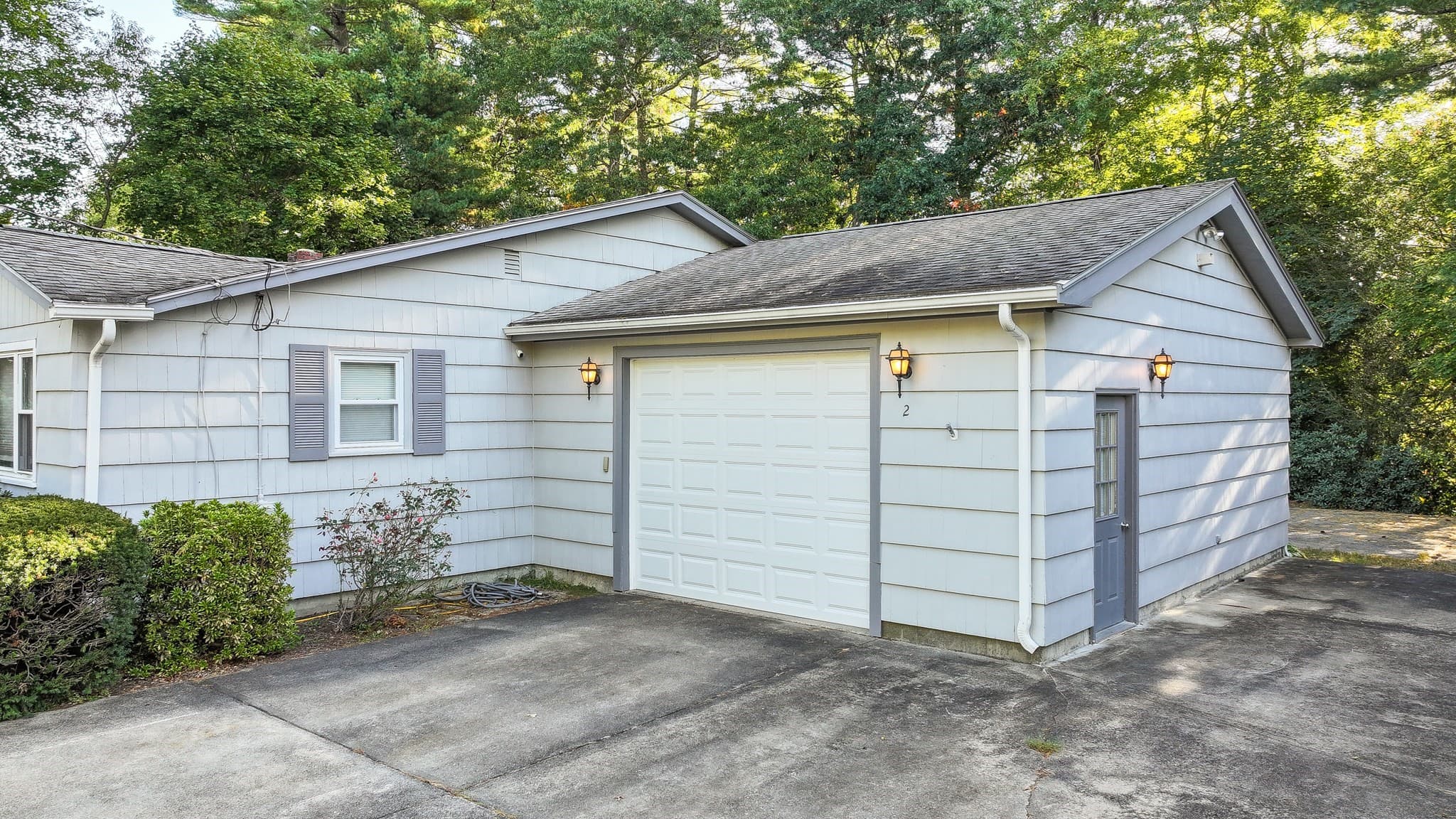 Single Family Residence at 2 Homestead Rd, Middleboro MA 02346, photo 3 of 27