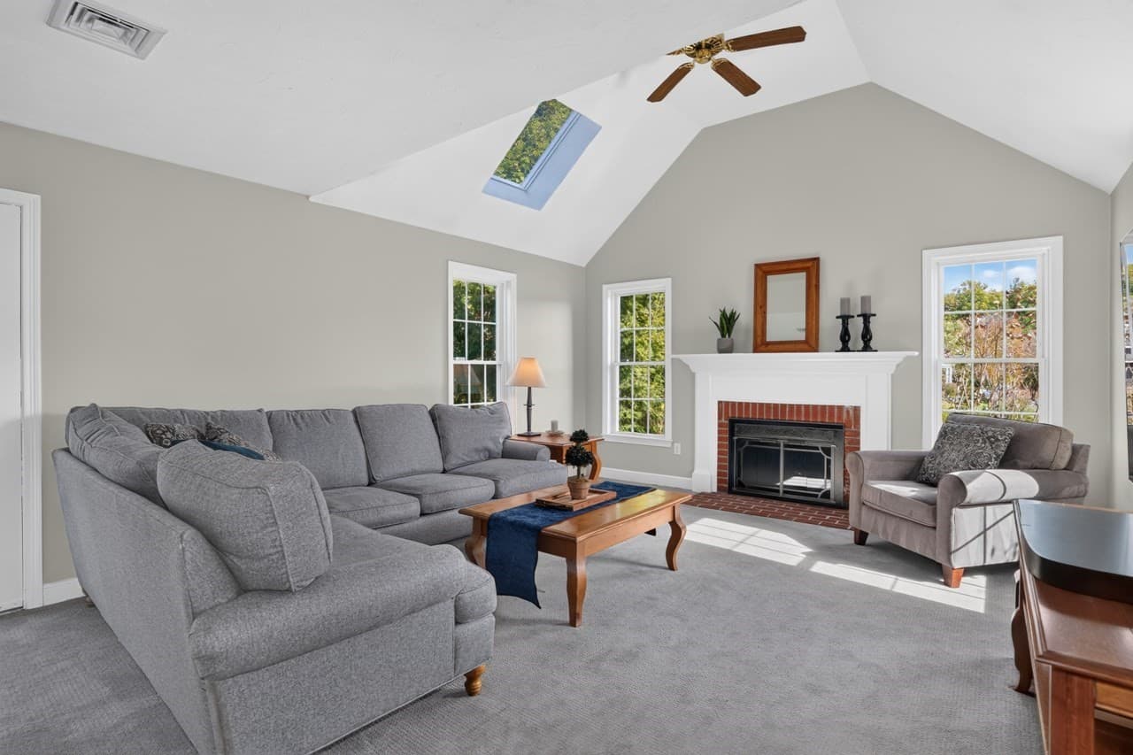 Single Family Residence at 6 Beaver Brook Dr, Holliston MA 01746, photo 3 of 42