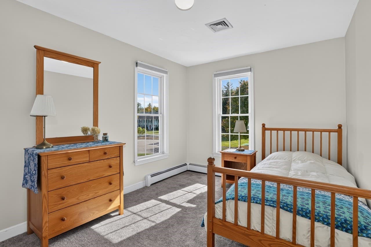 Single Family Residence at 6 Beaver Brook Dr, Holliston MA 01746, photo 21 of 42