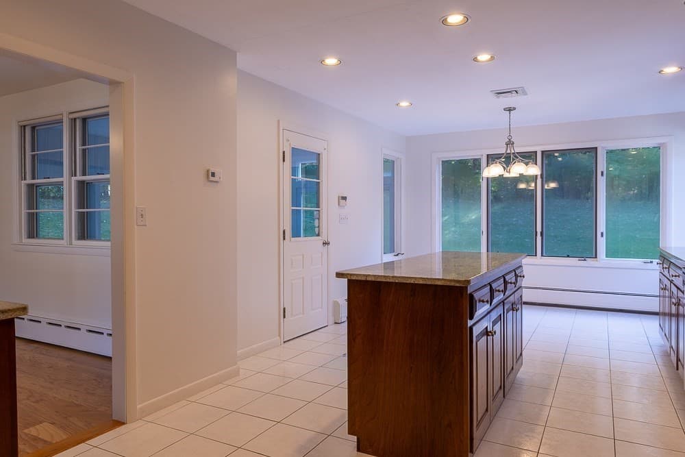 Single Family Residence at 346 Chestnut St, Franklin MA 02038, photo 3 of 42