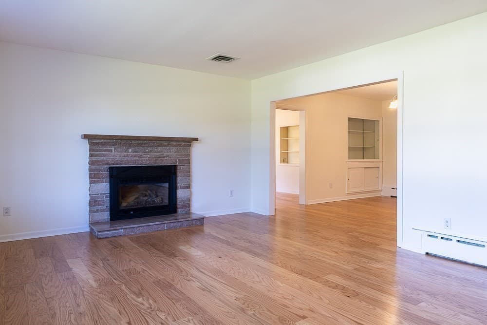 Single Family Residence at 346 Chestnut St, Franklin MA 02038, photo 15 of 42