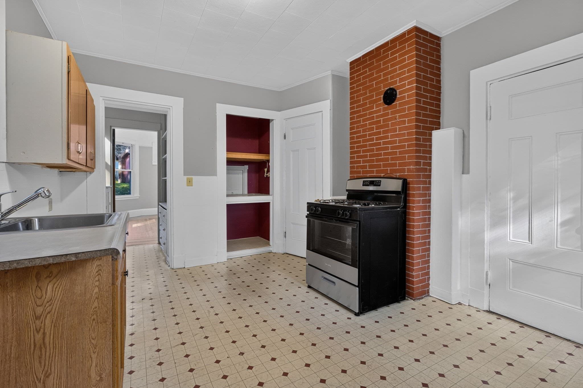 Single Family Residence at 9 Newbern Street, Boston MA 02130, photo 12 of 31