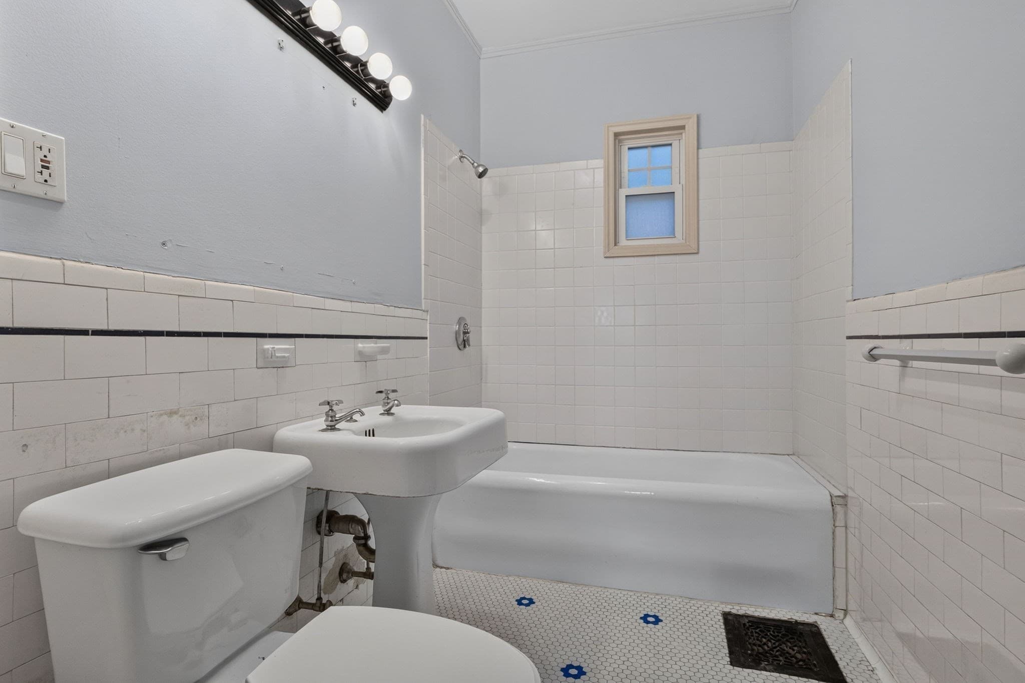 Single Family Residence at 9 Newbern Street, Boston MA 02130, photo 20 of 31