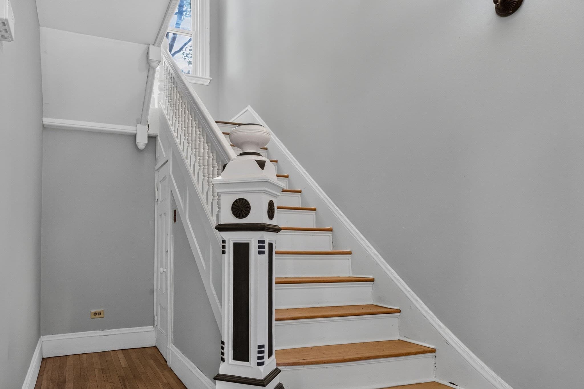 Single Family Residence at 9 Newbern Street, Boston MA 02130, photo 14 of 31