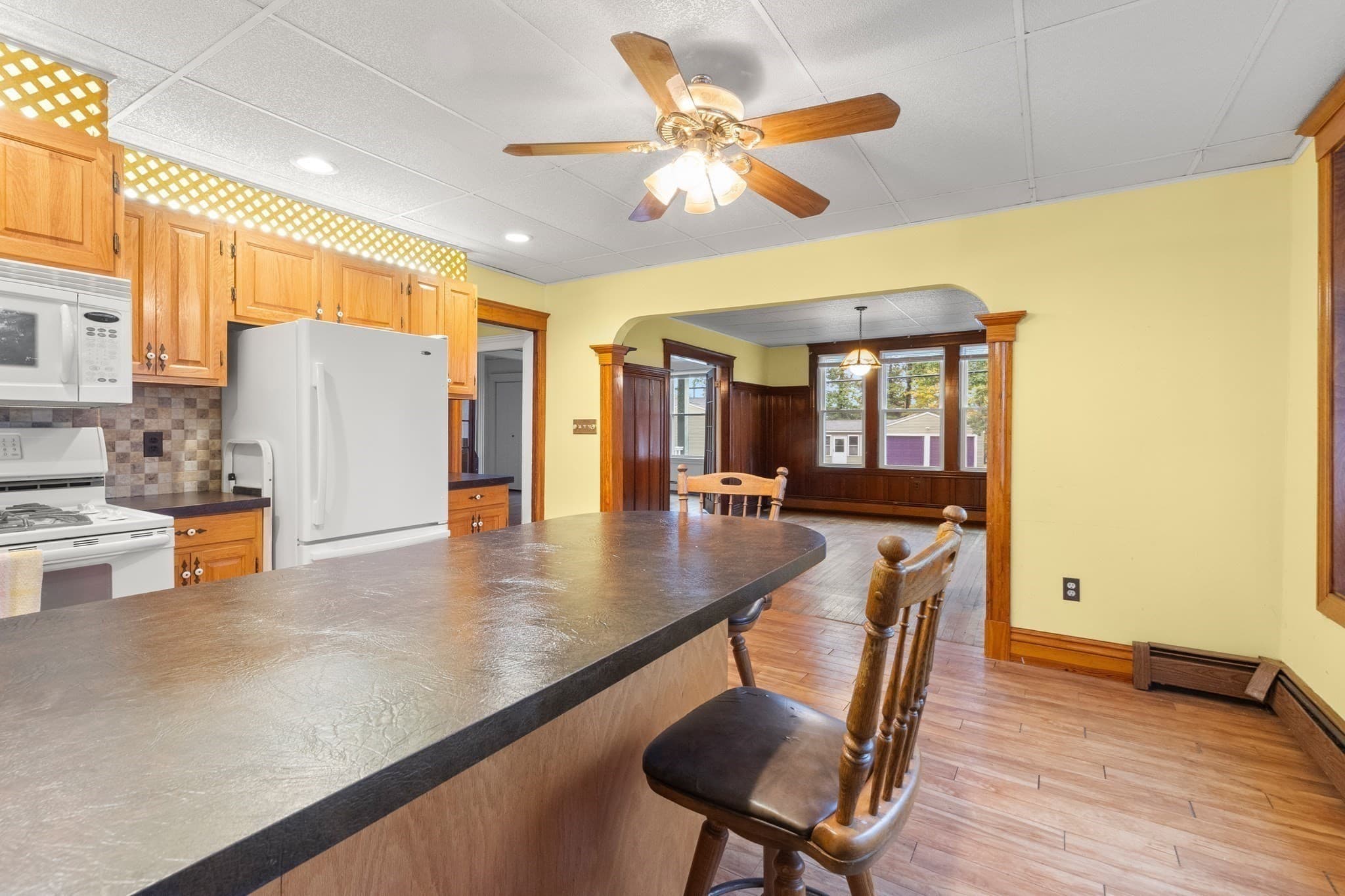 3 Family at 96-98 Elm Street, Methuen MA 01844, photo 17 of 40