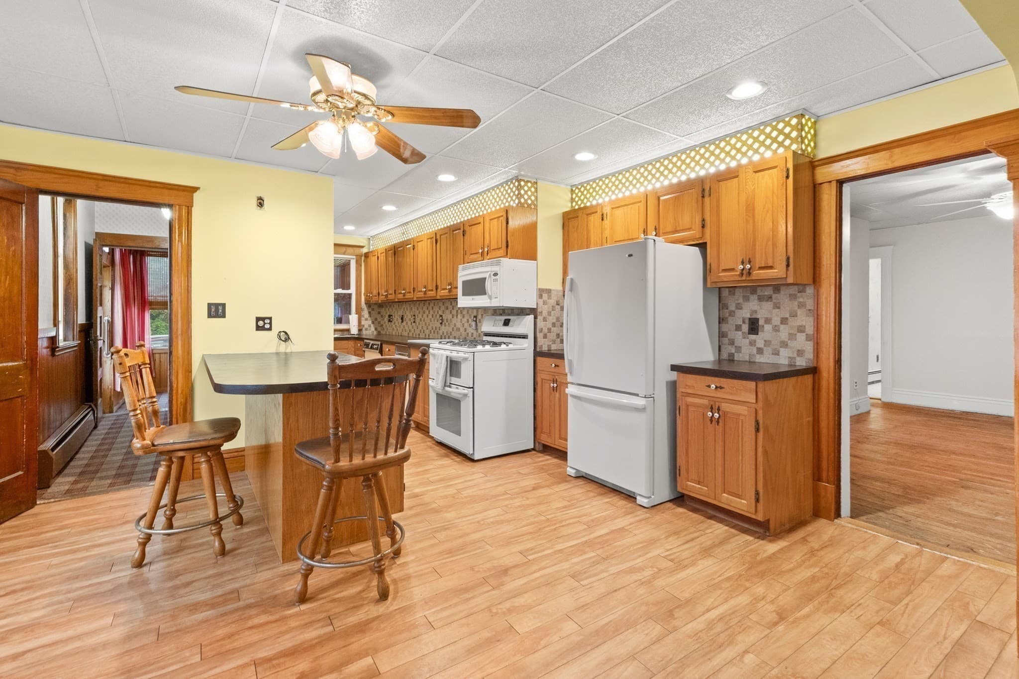 3 Family at 96-98 Elm Street, Methuen MA 01844, photo 16 of 40