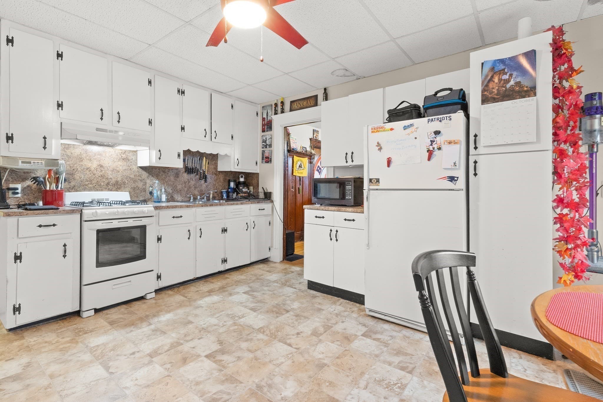 3 Family at 96-98 Elm Street, Methuen MA 01844, photo 31 of 40