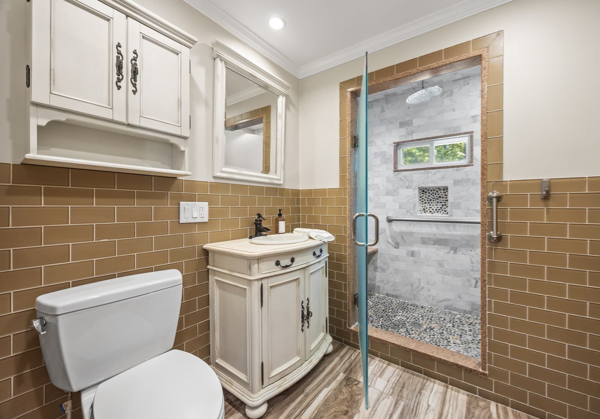Single Family Residence at 102 Hall Pl, Quincy MA 02169, photo 23 of 42