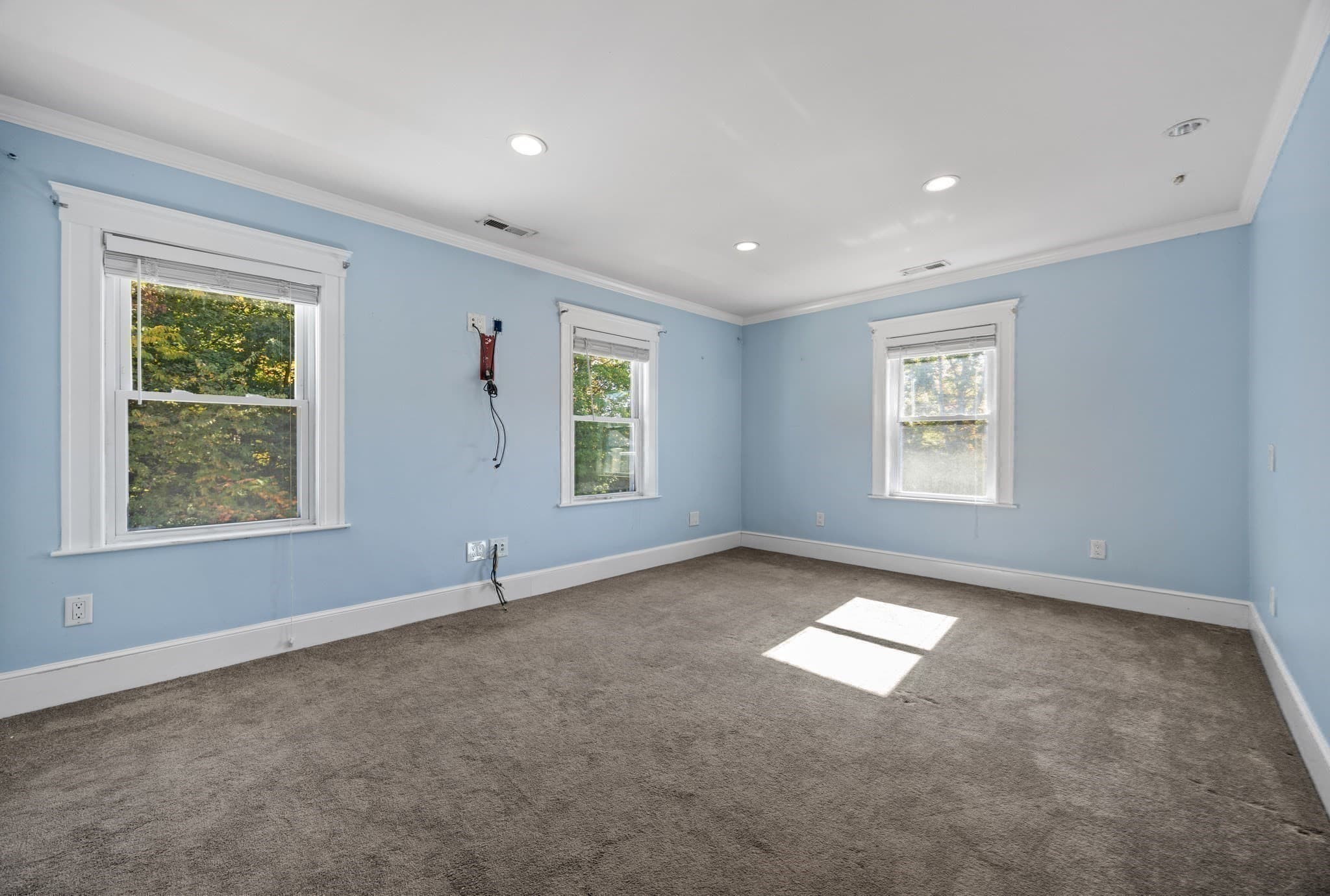 Single Family Residence at 102 Hall Pl, Quincy MA 02169, photo 17 of 42