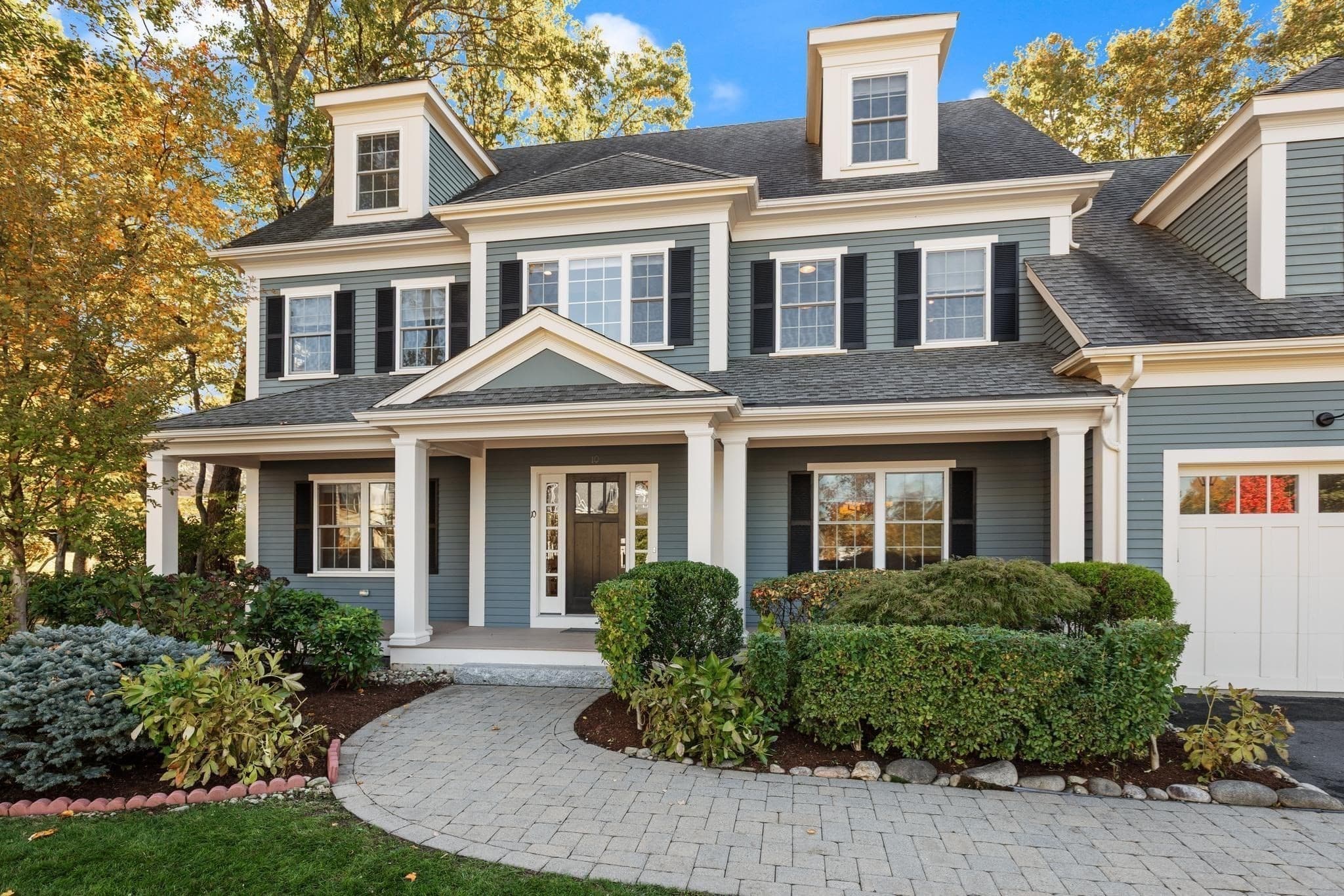Single Family Residence at 10 Willard Circle, Lexington MA 02421, photo 3 of 42