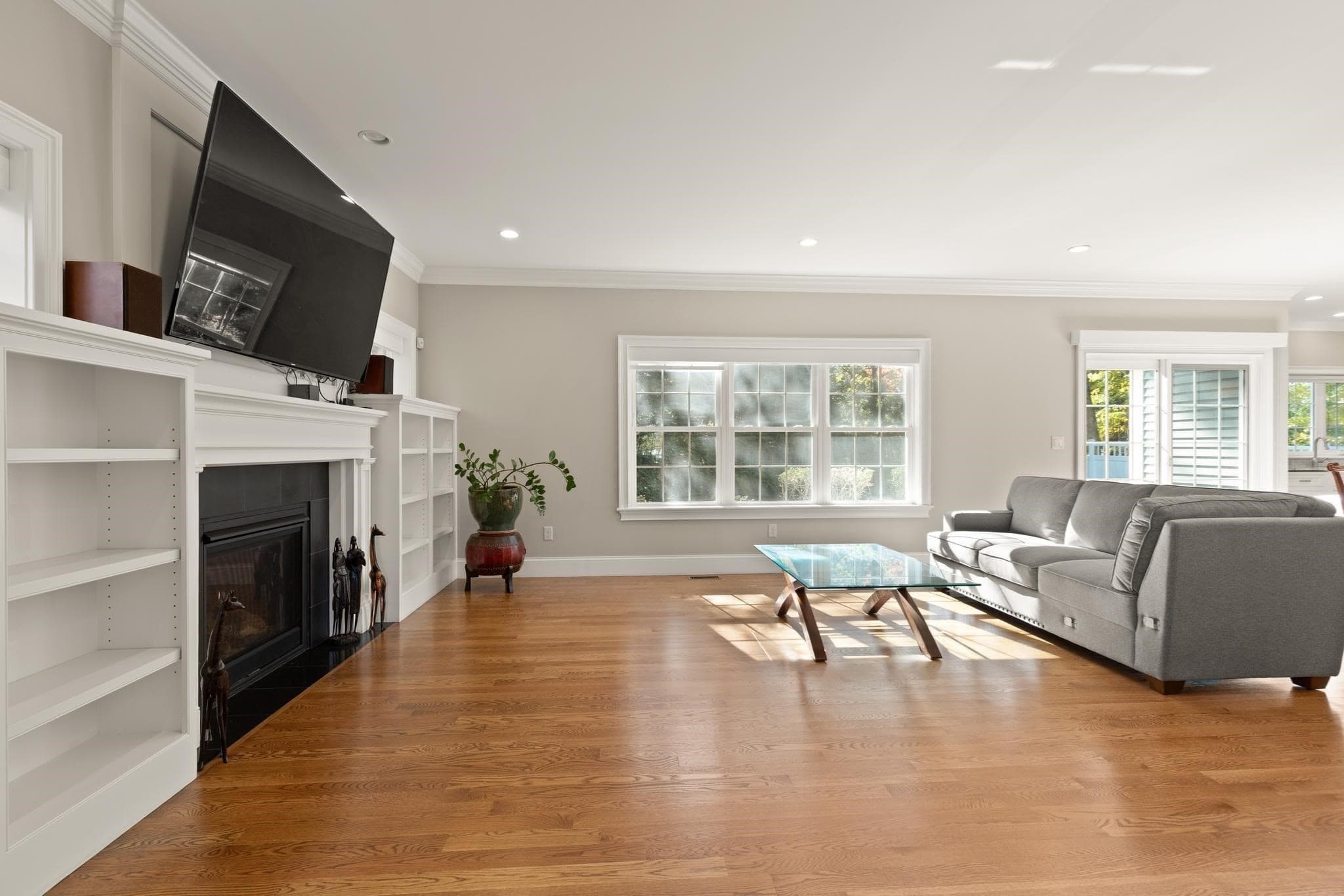 Single Family Residence at 10 Willard Circle, Lexington MA 02421, photo 9 of 42