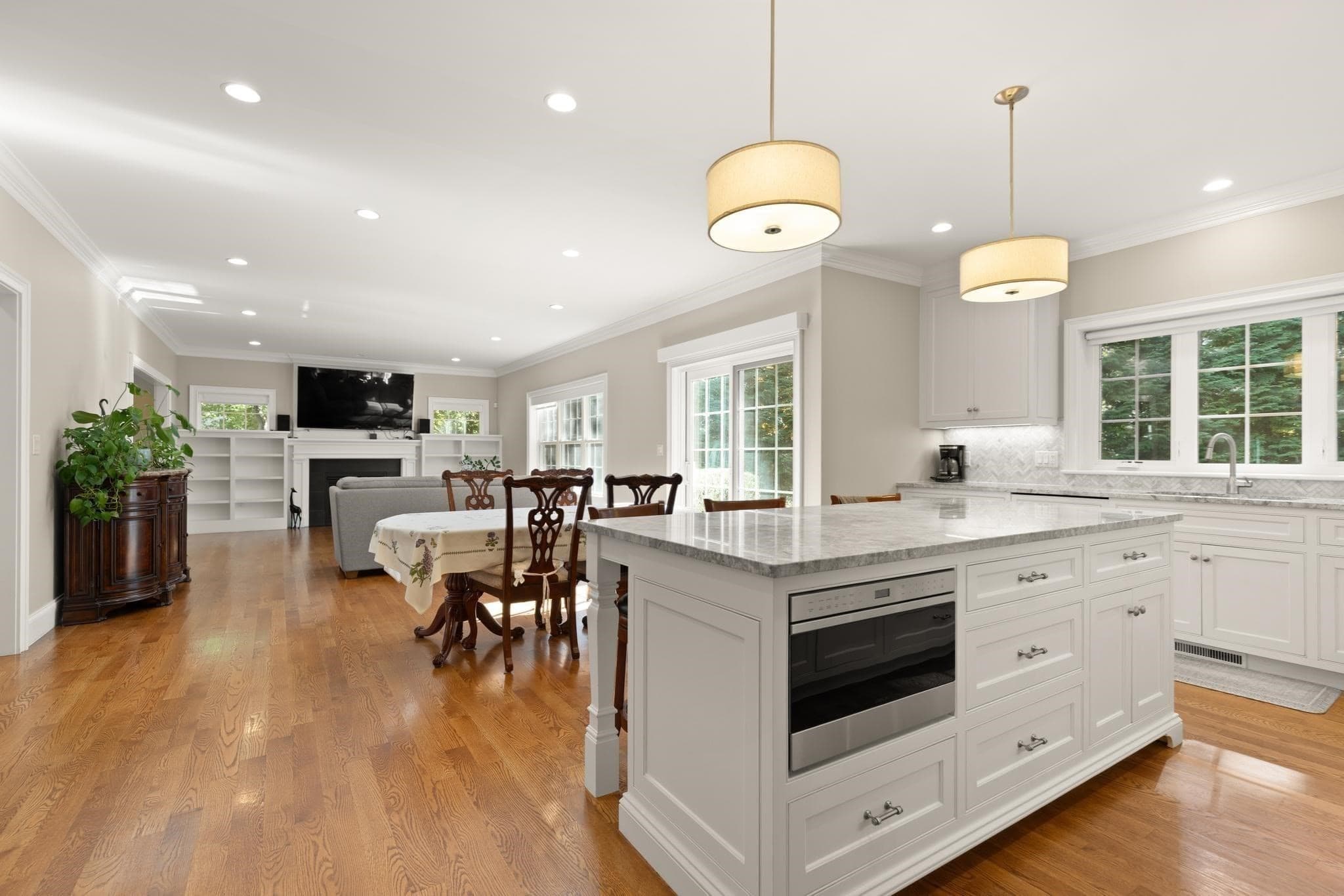 Single Family Residence at 10 Willard Circle, Lexington MA 02421, photo 14 of 42