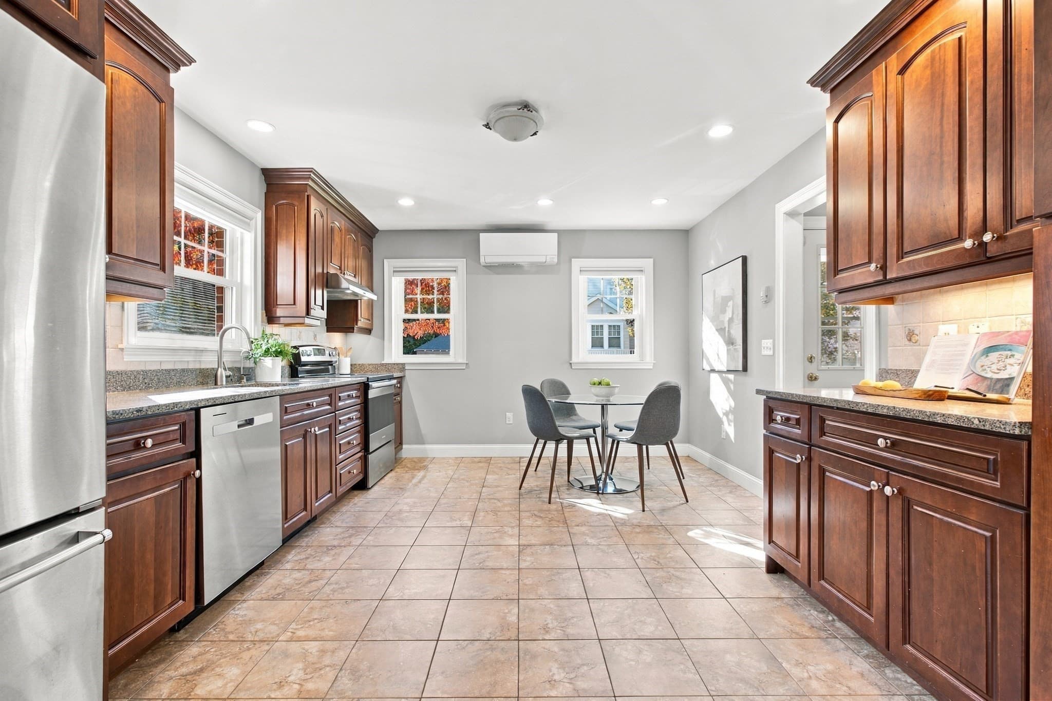 Single Family Residence at 61 Gould Street, Wakefield MA 01880, photo 11 of 42