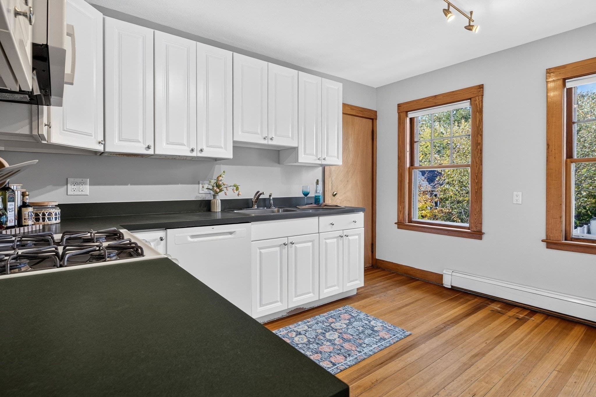 Condominium at 1540 Centre St # 2, Boston MA 02131, photo 12 of 30