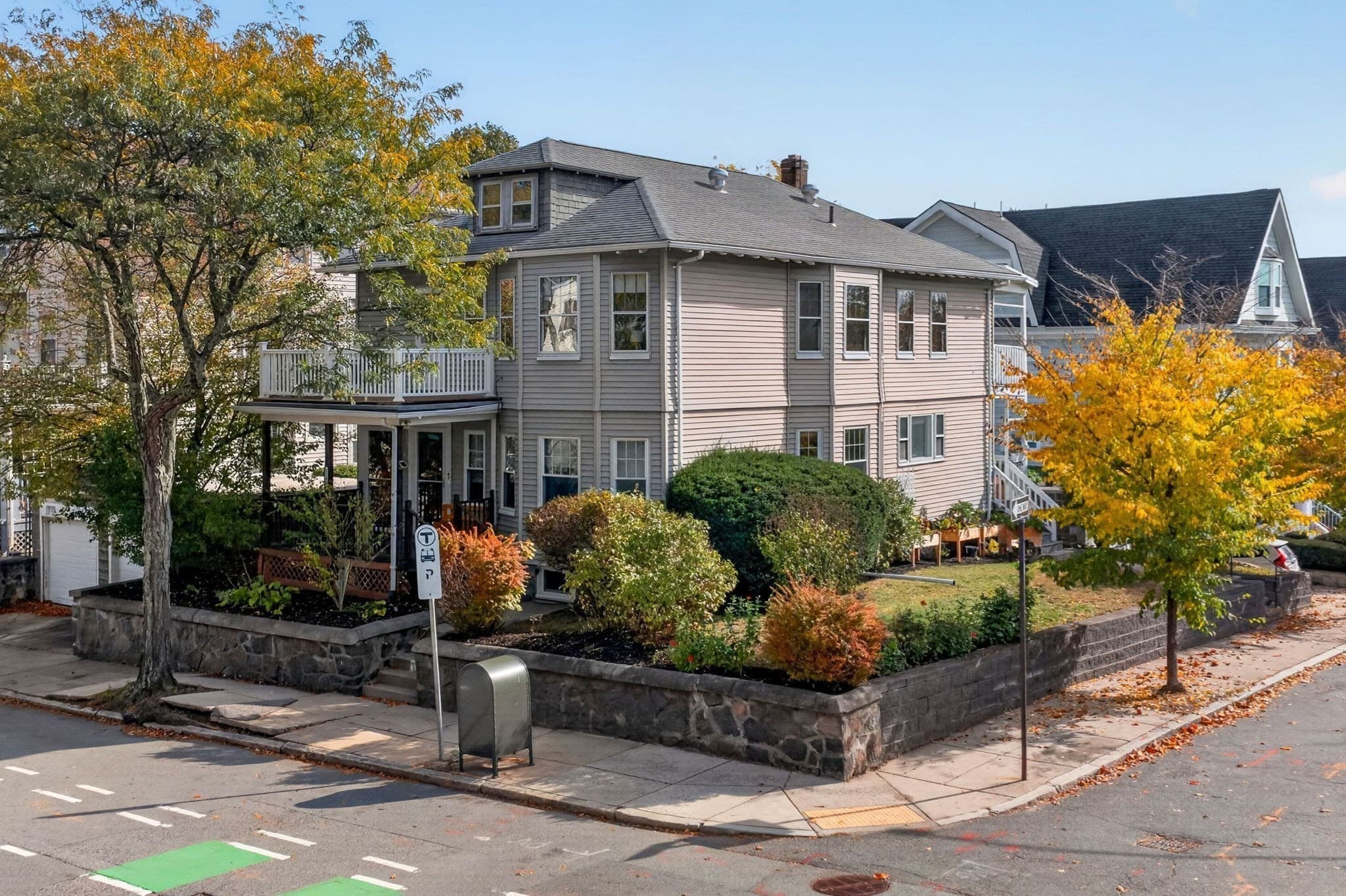 1540 Centre St # 2, Boston MA 02131