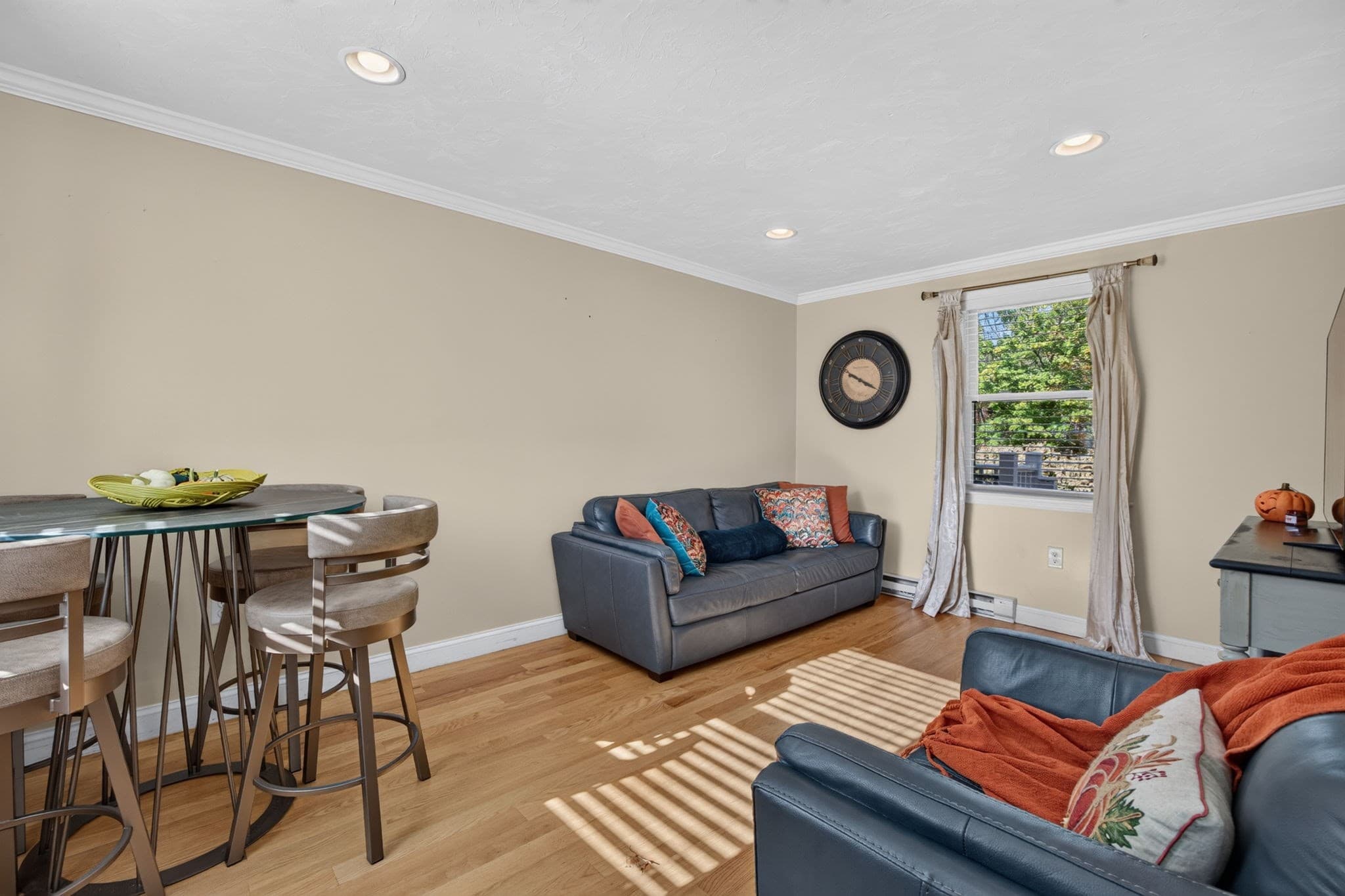 3 Family at 1419 Washington St, Holliston MA 01746, photo 5 of 38