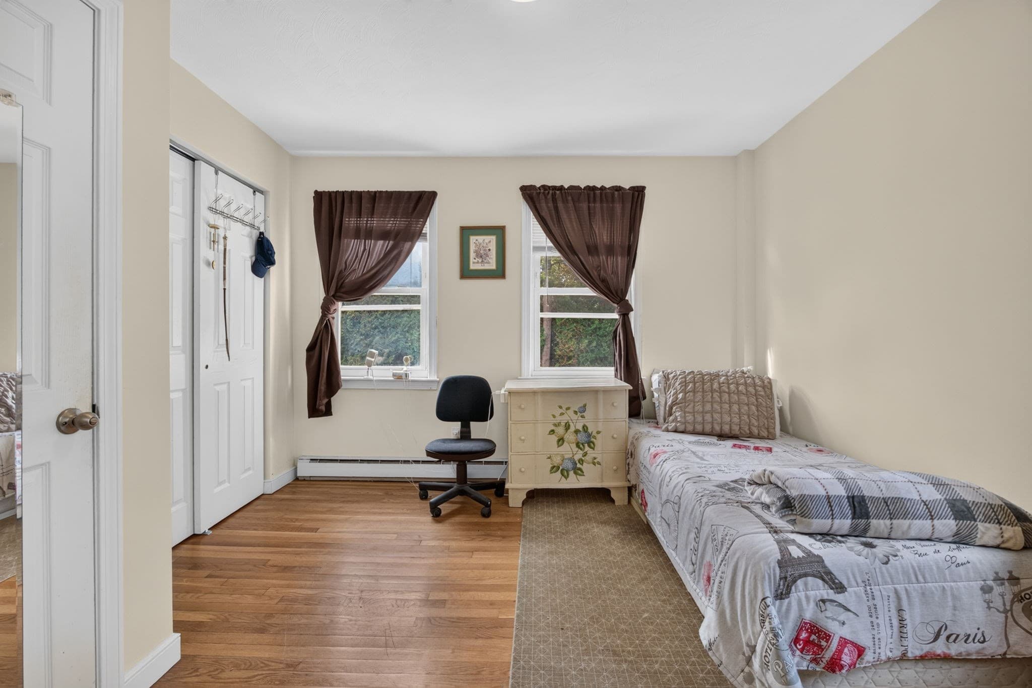3 Family at 1419 Washington St, Holliston MA 01746, photo 18 of 38