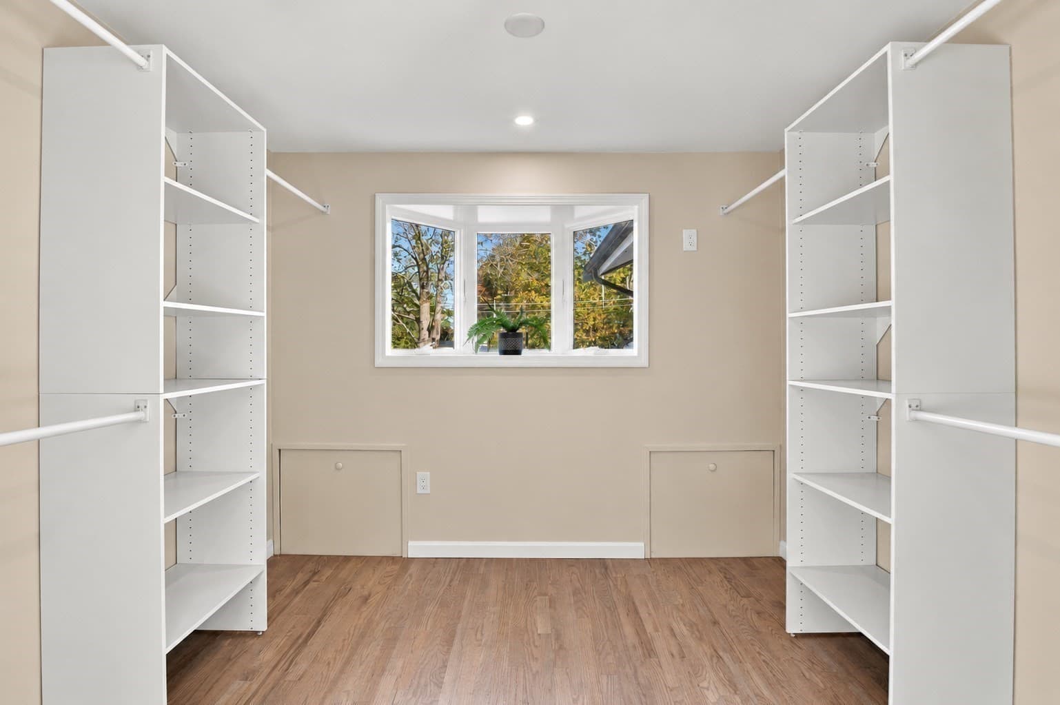 Single Family Residence at 34 Morningside Lane, Lincoln MA 01773, photo 22 of 33