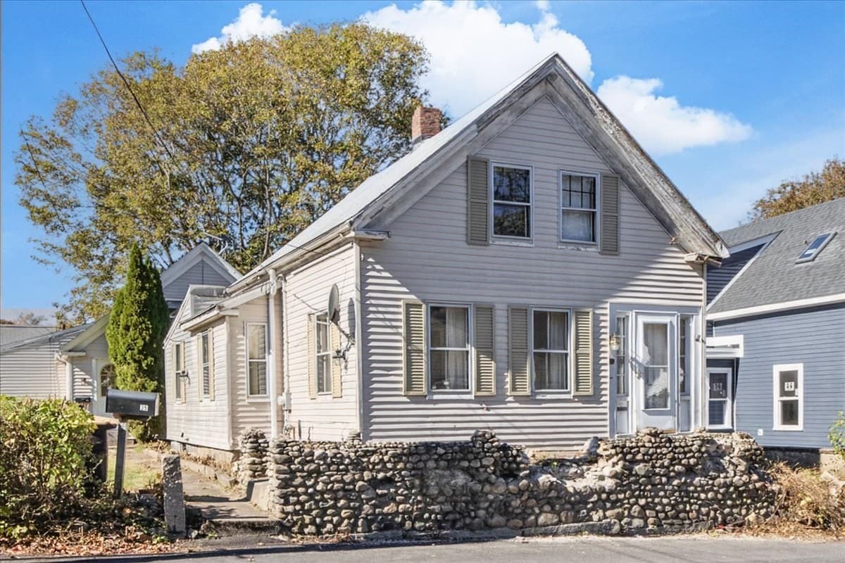 35 School St, Weymouth MA 02189