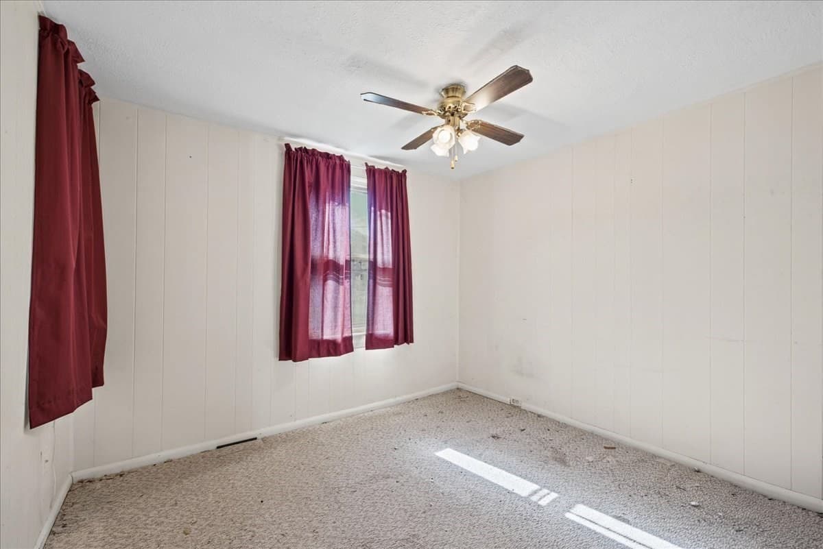 Single Family Residence at 35 School St, Weymouth MA 02189, photo 20 of 34