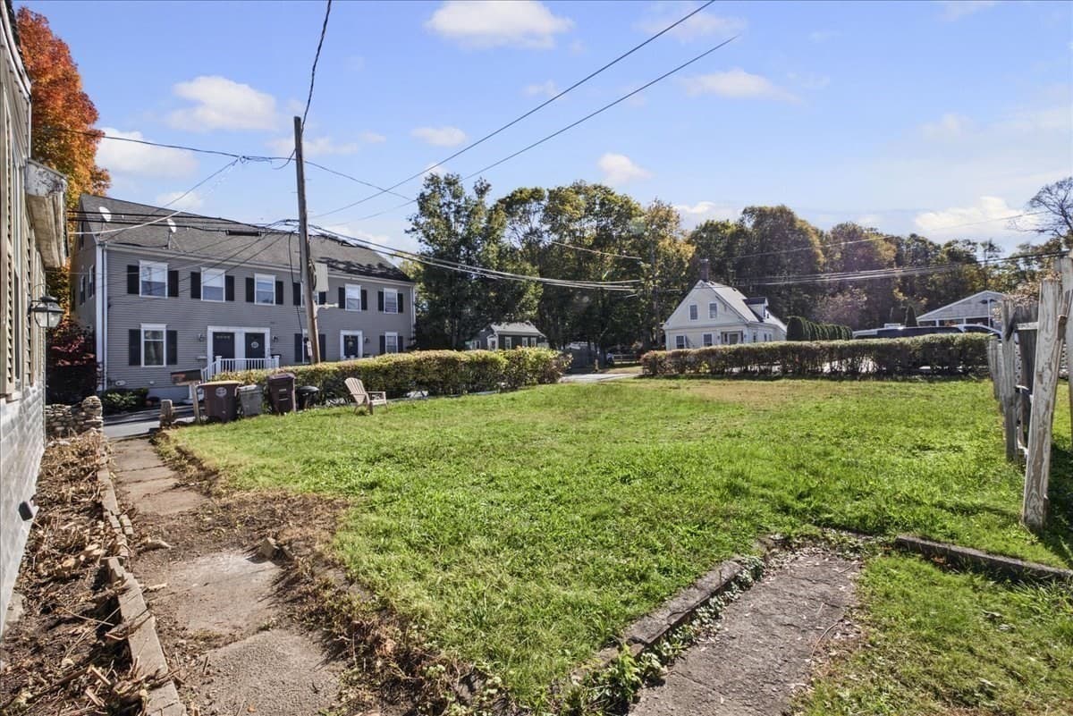 Single Family Residence at 35 School St, Weymouth MA 02189, photo 8 of 34