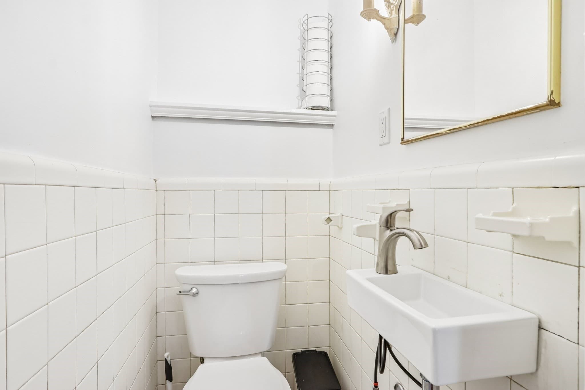 Condominium at 158 Mount Auburn St # 1, Cambridge MA 02138, photo 16 of 25