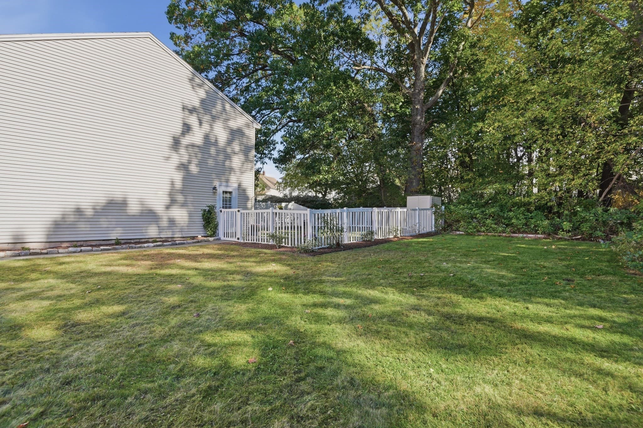 Condominium at 27 Bentley Circle # 27, Methuen MA 01844, photo 23 of 28