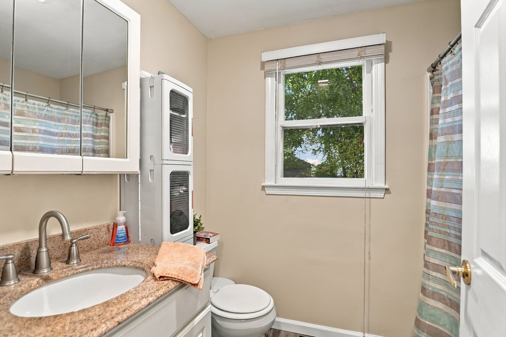 Condominium at 27 Bentley Circle # 27, Methuen MA 01844, photo 13 of 28