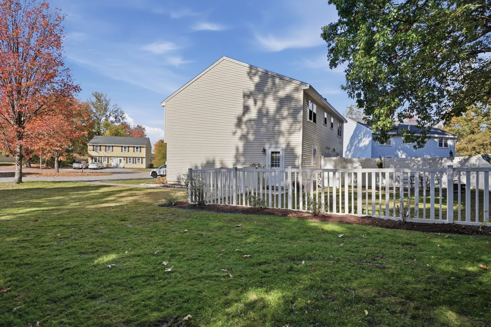 Condominium at 27 Bentley Circle # 27, Methuen MA 01844, photo 22 of 28