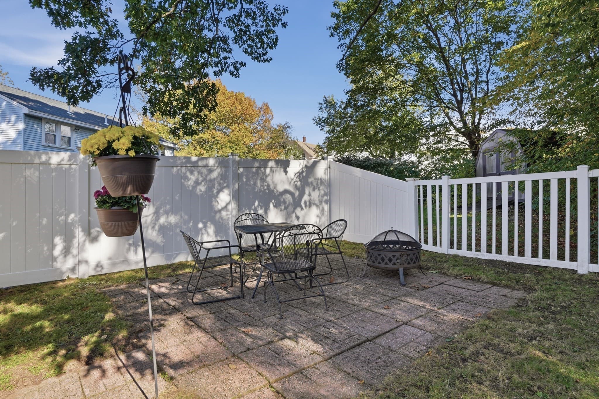 Condominium at 27 Bentley Circle # 27, Methuen MA 01844, photo 20 of 28