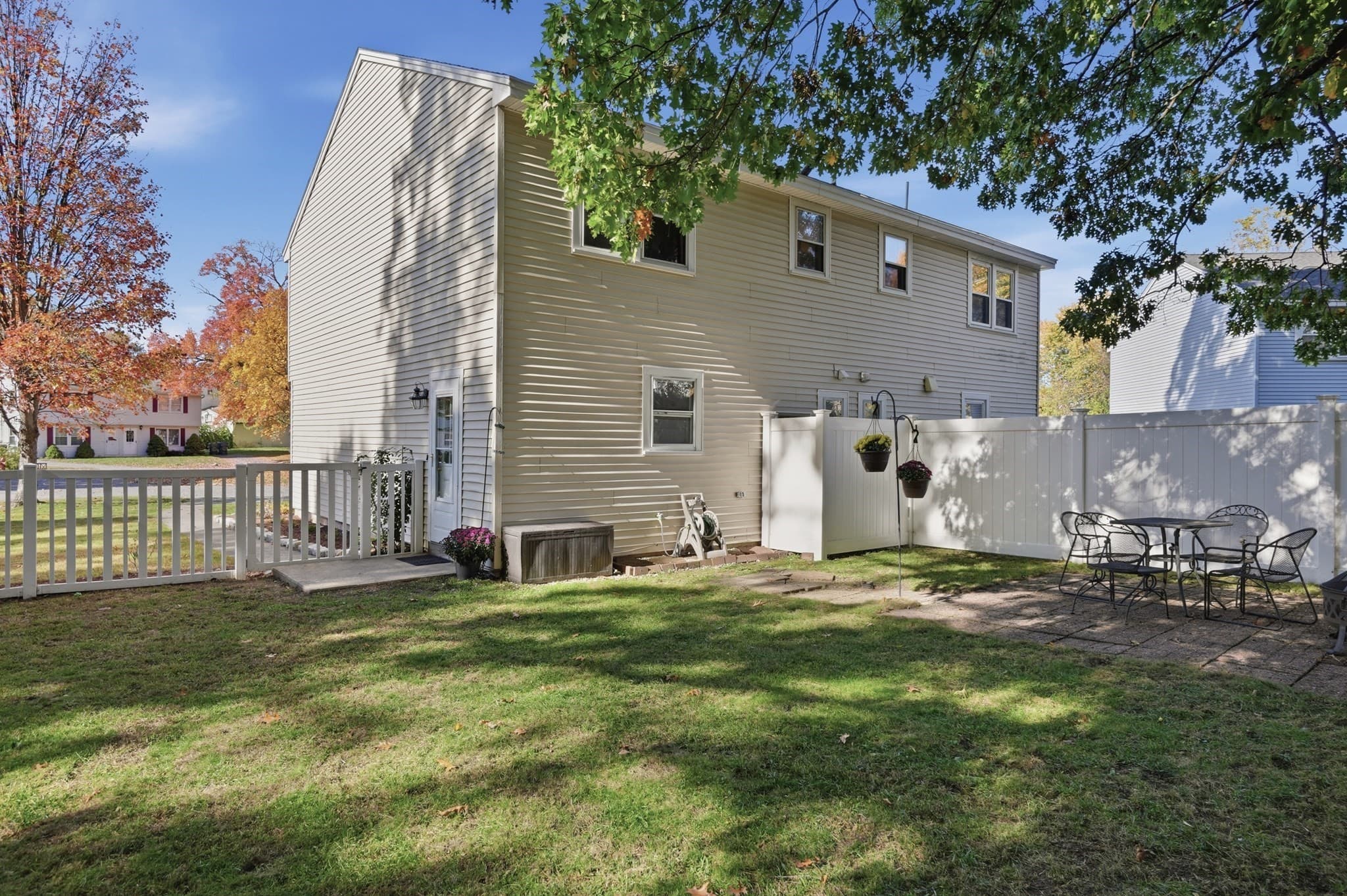Condominium at 27 Bentley Circle # 27, Methuen MA 01844, photo 21 of 28