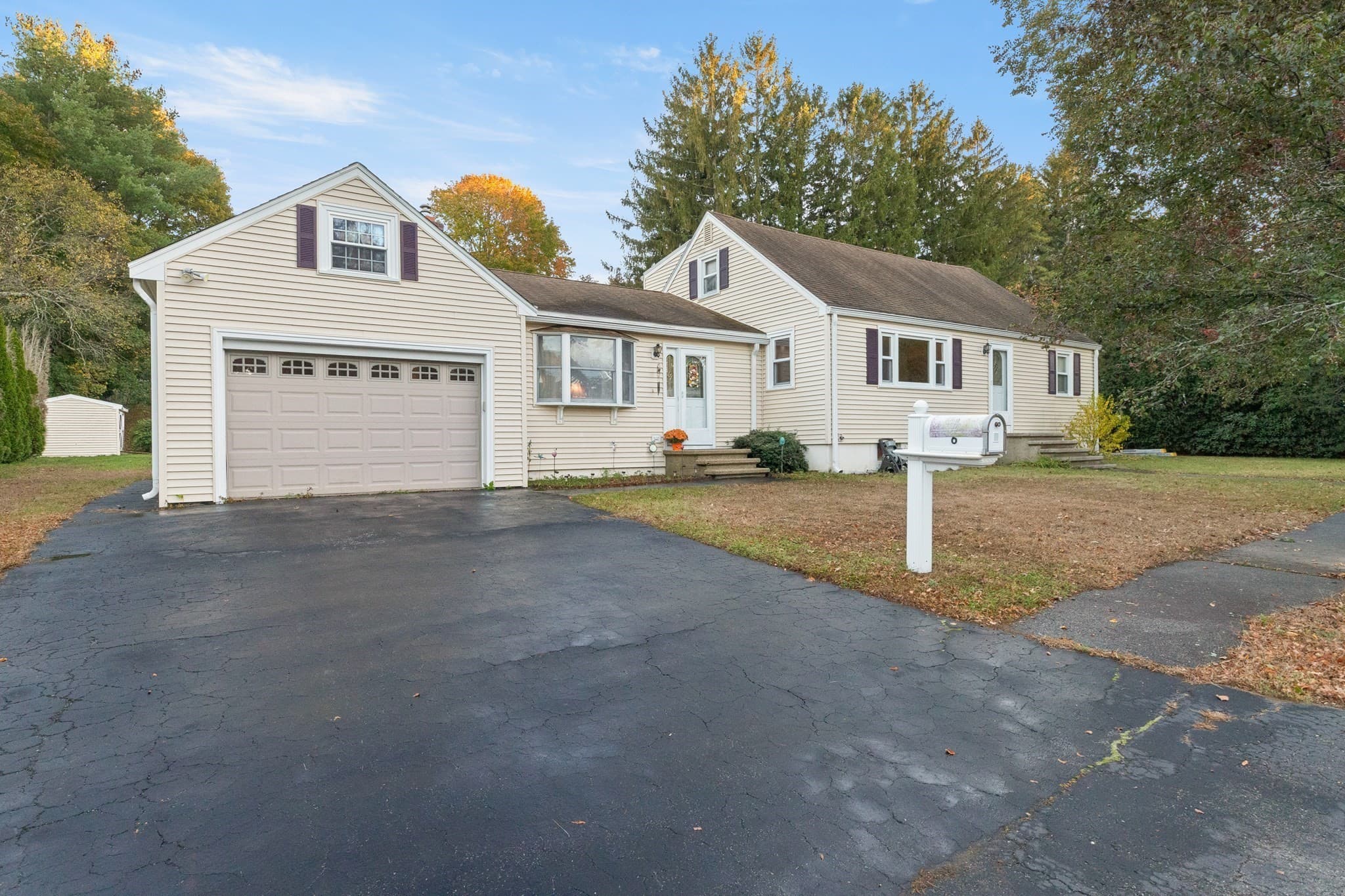 Single Family Residence at 6 Beatrice Rd, Beverly MA 01915, photo 2 of 37