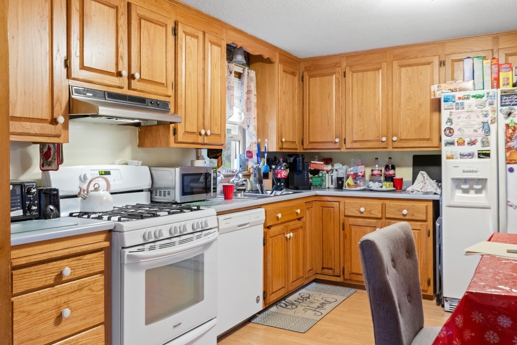 Single Family Residence at 6 Beatrice Rd, Beverly MA 01915, photo 13 of 37