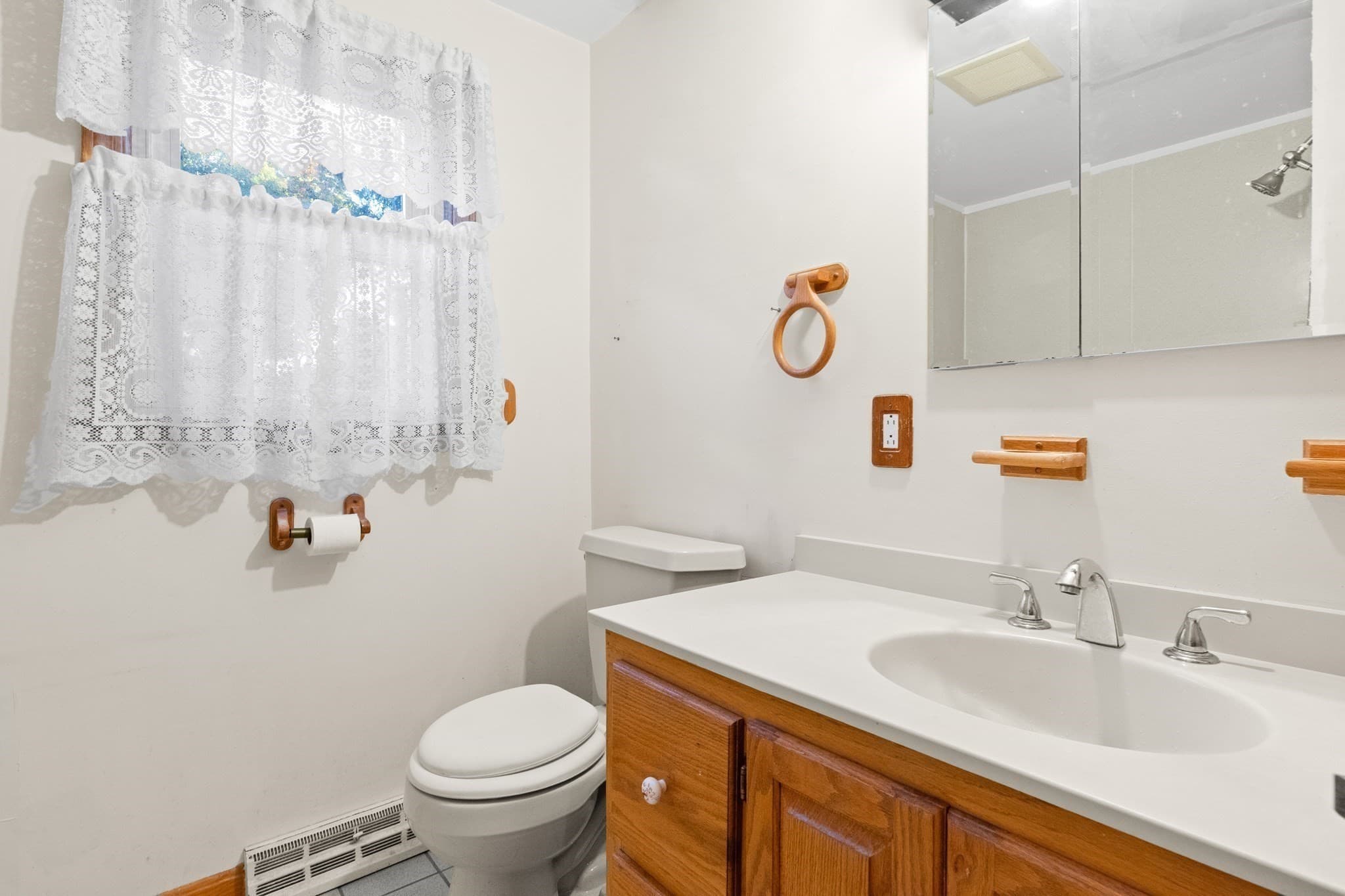 Single Family Residence at 6 Beatrice Rd, Beverly MA 01915, photo 20 of 37
