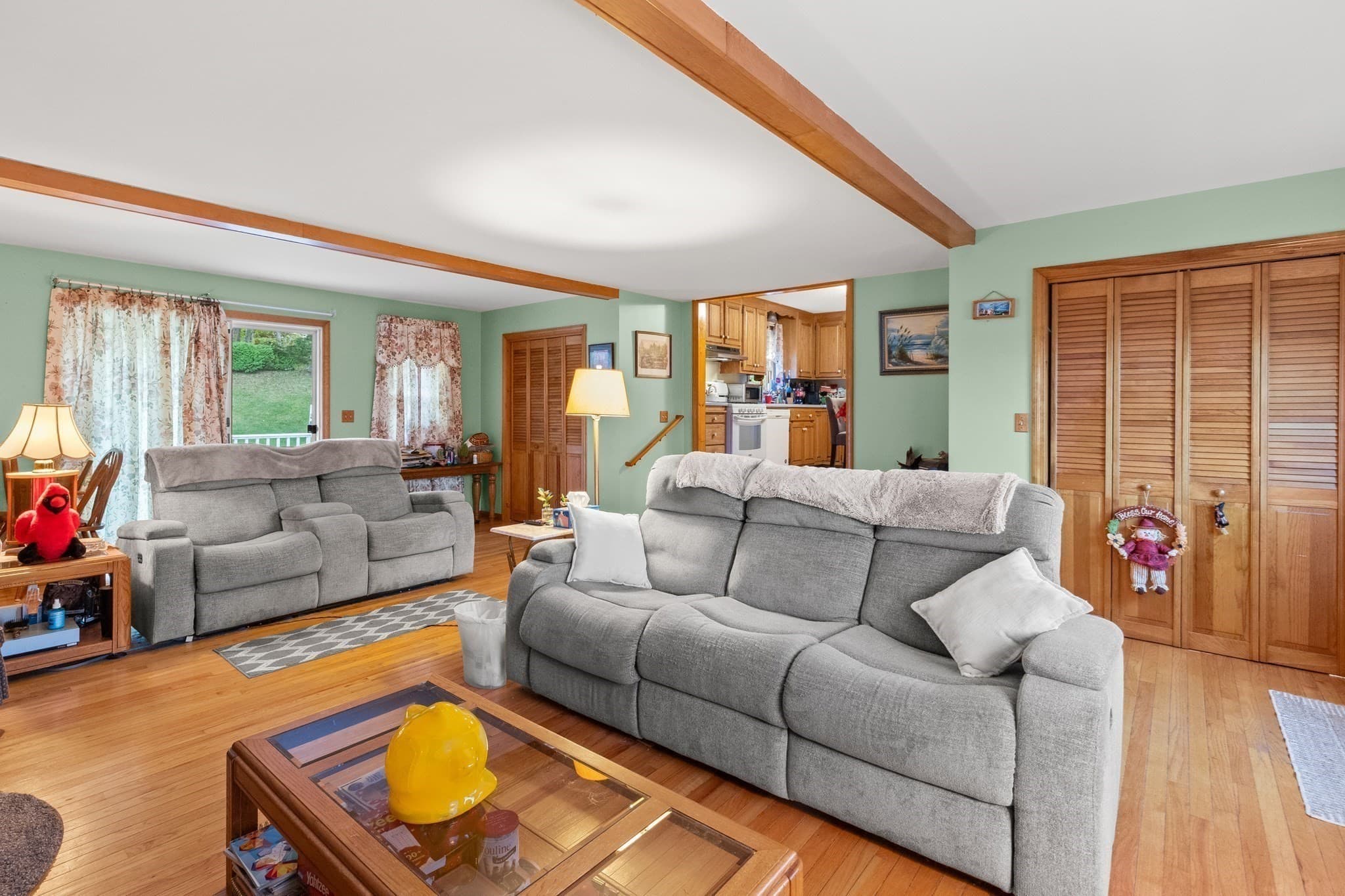 Single Family Residence at 6 Beatrice Rd, Beverly MA 01915, photo 9 of 37